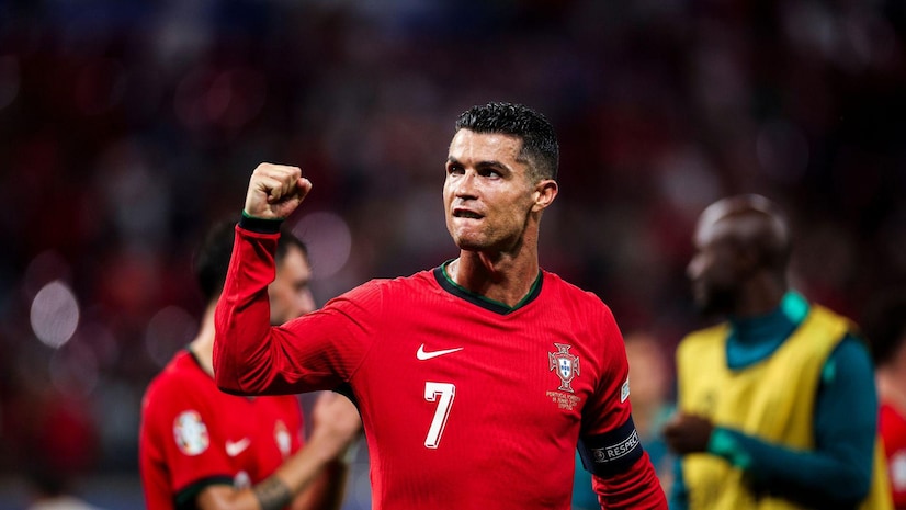 德甲：主场完胜 拜仁慕尼黑队3-2击败沃尔夫斯.